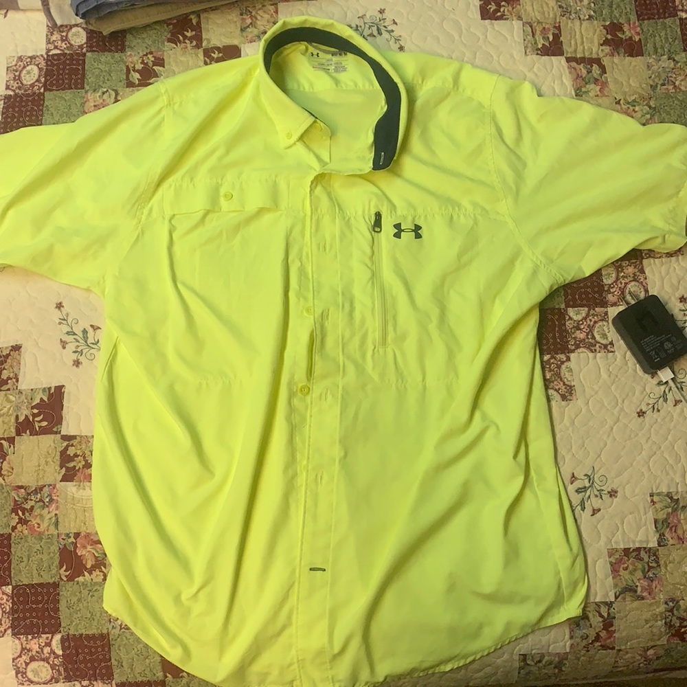 Under Amour Fishing Shirt (M)